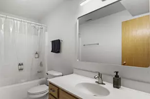 1224 Carpenter St, Madison, WI 53704 - Photo 18