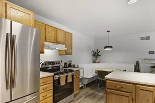 1224 Carpenter St, Madison, WI 53704 - Photo 6
