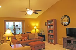 1475 Jody Cir, Platteville,  53818 - Photo 4