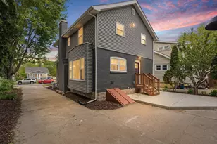 2109 E Dayton St, Madison, WI 53704 - Photo 2