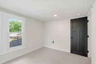 2109 E Dayton St, Madison, WI 53704 - Photo 30