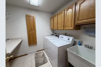 206 Shady Oak Court, Janesville, WI 53548 - Photo 22