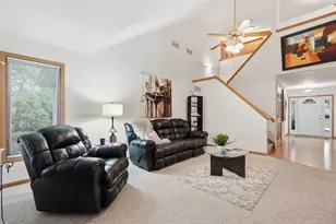 1207 N Parkview St, Cottage Grove, WI 53527 - Photo 2