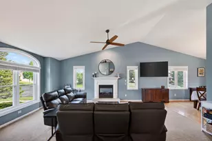 1106 Turnberry Ct, Waunakee, WI 53597 - Photo 12