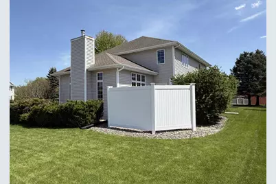 3402 Kingsbridge Drive, Janesville, WI 53546 - Photo 2