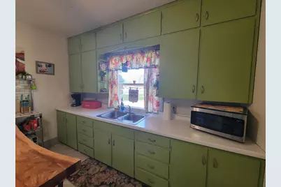 323 Janesville Street, Footville, WI 53548 - Photo 8