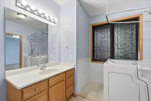 3001 Stratton Way, Madison, WI 53719 - Photo 22