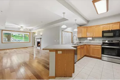 3001 Stratton Way #105, Madison, WI 53719 - Photo 8