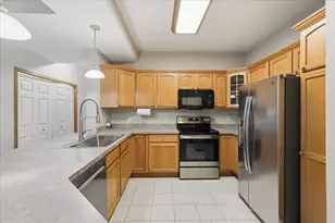 3001 Stratton Way, Madison, WI 53719 - Photo 10