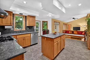 2292 Dahlk Cir, Verona, WI 53593 - Photo 14