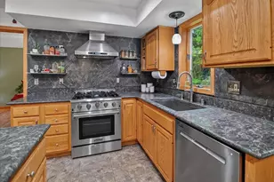 2292 Dahlk Cir, Verona, WI 53593 - Photo 16