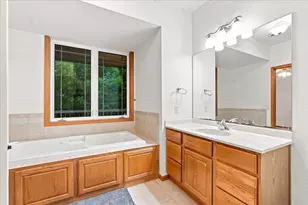 3001 Stratton Way, Madison, WI 53719 - Photo 18