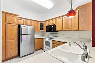3001 Stratton Way, Madison, WI 53719 - Photo 6