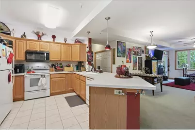 3001 Stratton Way #206, Madison, WI 53719 - Photo 8