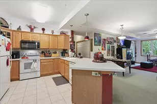 3001 Stratton Way, Madison, WI 53719 - Photo 8