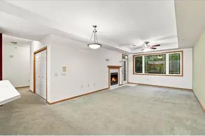 3001 Stratton Way #206, Madison, WI 53719 - Photo 2