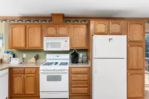 249 Berry Dr, Lake Delton, WI 53965 - Photo 6