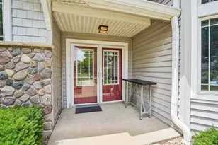 1708 Dewberry Dr, Madison, WI 53719 - Photo 4