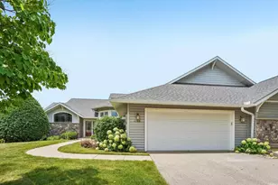 1708 Dewberry Dr, Madison, WI 53719 - Photo 2