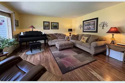 1500 Camelot Drive, Janesville, WI 53548 - Photo 4