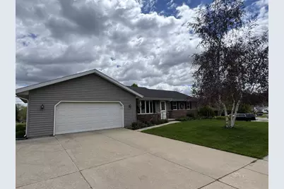 1500 Camelot Drive, Janesville, WI 53548 - Photo 2