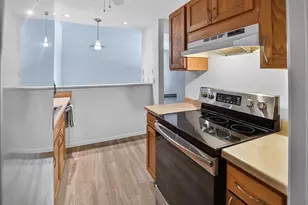 847 Kottke Dr, Madison, WI 53719 - Photo 10