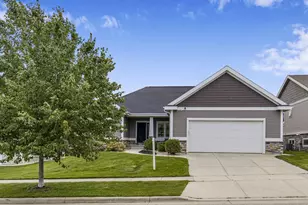1009 Tara Ln, Waunakee, WI 53597 - Photo 2