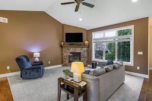 1009 Tara Ln, Waunakee, WI 53597 - Photo 8