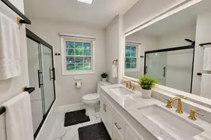 21 N Kenosha Dr, Madison, WI 53705 - Photo 12