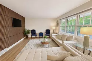 21 N Kenosha Dr, Madison, WI 53705 - Photo 6