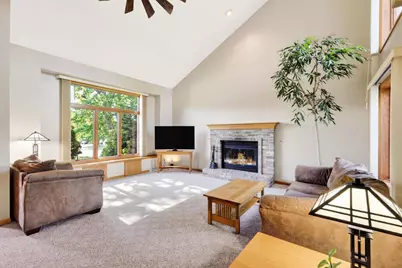 816 Bergen Court, Stoughton, WI 53589 - Photo 4