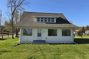 304 Glen St, Kendall, WI 54638 - Photo 2