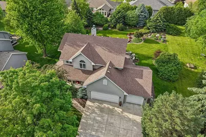 920 Lexington Way, Waunakee, WI 53597 - Photo 2