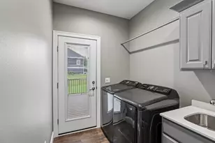 2401 Freshford Dr, Waunakee, WI 53597 - Photo 24