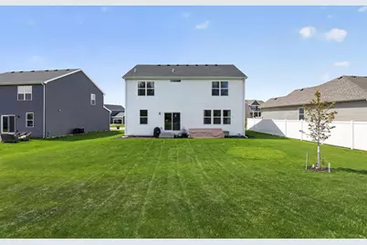 2912 Jackson Street, Stoughton, WI 53589 - Photo 2