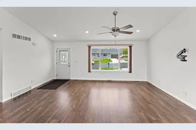 229 Dessa Rain Drive, Reedsburg, WI 53959 - Photo 16