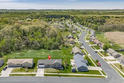 229 Dessa Rain Drive, Reedsburg, WI 53959 - Photo 2