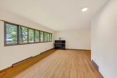 318 Cheyenne Trail, Madison, WI 53705 - Photo 6