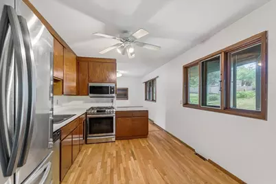 318 Cheyenne Trail, Madison, WI 53705 - Photo 12