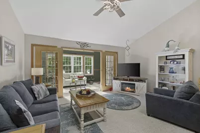 6217 Sharpsburg Drive, Madison, WI 53718 - Photo 4