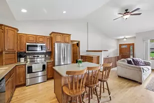 738 8th St, Prairie Du Sac, WI 53578 - Photo 6