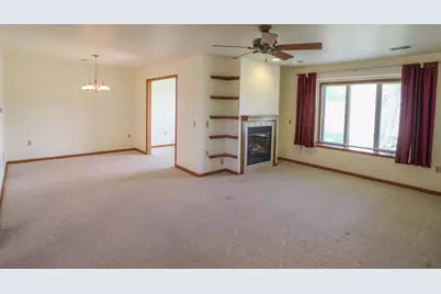 107 Buckingham Court, Cambridge, WI 53523 - Photo 2