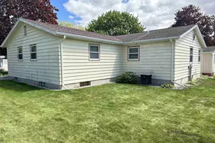 125 Maple St, Orfordville, WI 53576 - Photo 34