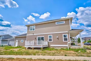 4863 Jicama Rd, Fitchburg, WI 53711 - Photo 8