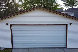 720 La Crosse St, Mauston, WI 53948 - Photo 2