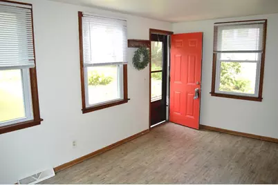 1717 Loftsgordon Avenue, Madison, WI 53704 - Photo 2
