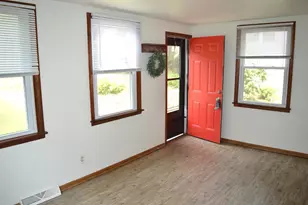 1717 Loftsgordon Ave, Madison, WI 53704 - Photo 2