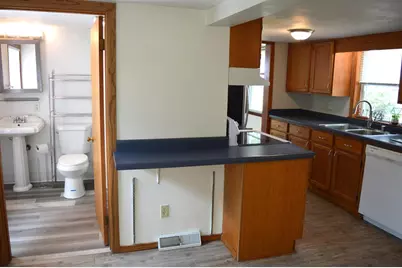 1717 Loftsgordon Avenue, Madison, WI 53704 - Photo 14