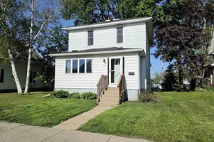 1411 Stoughton Ave, Tomah, WI 54660 - Photo 2