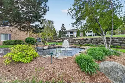 1612 S Golf Glen #D, Madison, WI 53704 - Photo 2